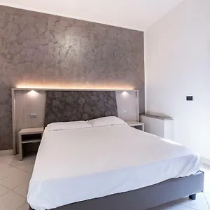 Residenza Sol 5*, Rimini Olaszország